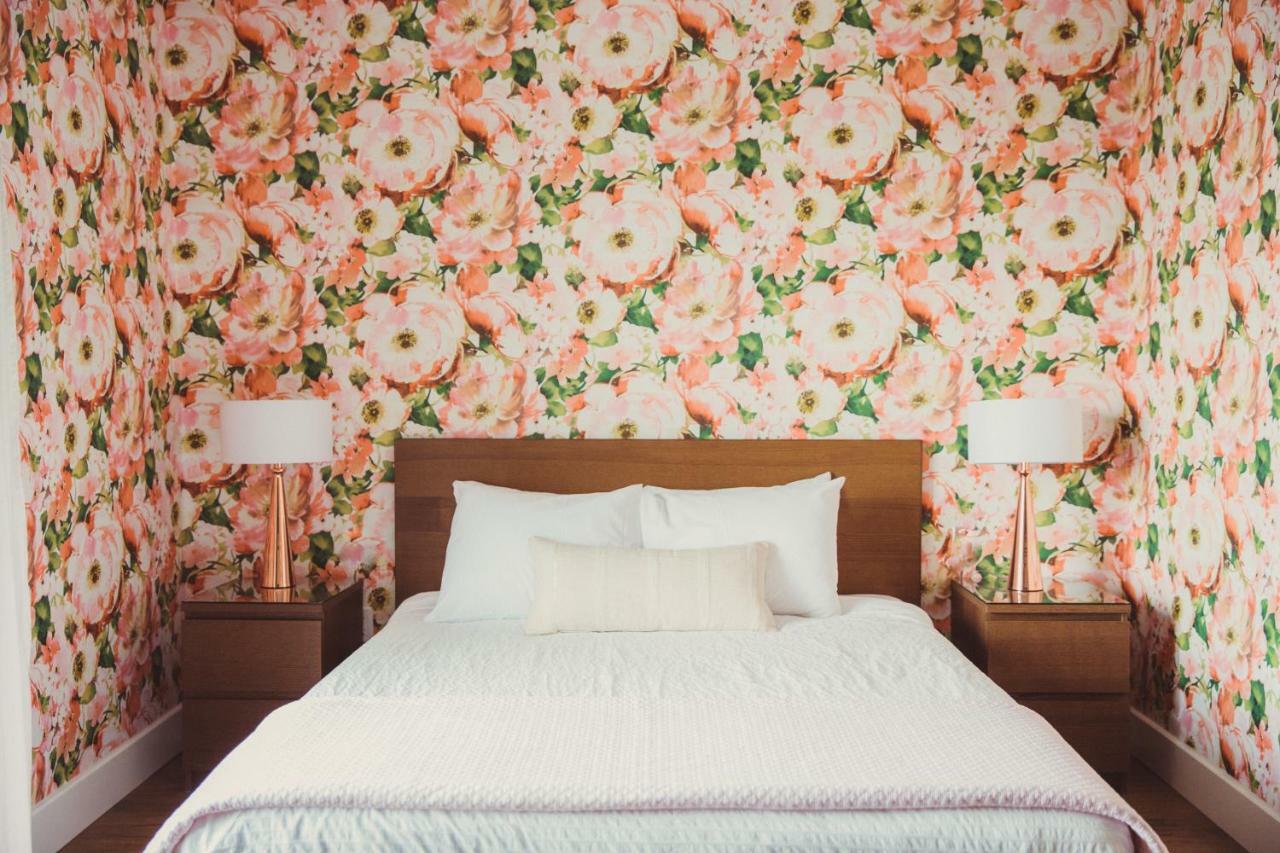 The June Motel, Prince Edward County بيكتون المظهر الخارجي الصورة