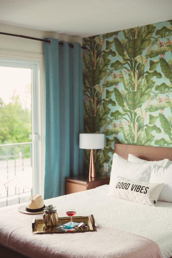 The June Motel, Prince Edward County بيكتون المظهر الخارجي الصورة